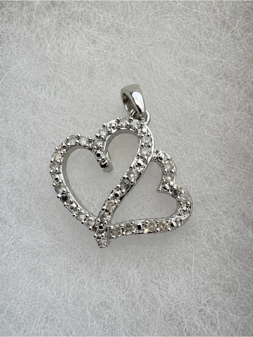 Silver Double Heart Pendant Necklace - Classic Romantic Charm